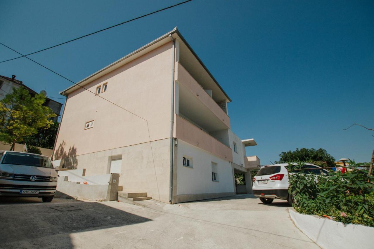 Apartments By The Sea Arbanija, Ciovo - 1085 Τρογκίρ Εξωτερικό φωτογραφία